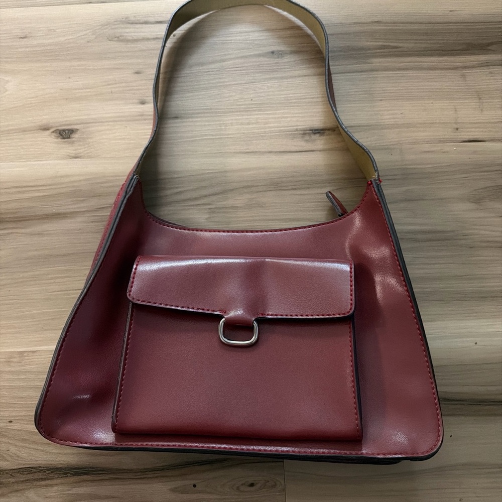 Mondani Burgundy Shoulder Bag with Front Pocket
